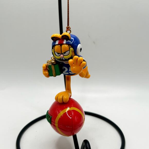 Paws 20 years of Garfield 1996 Garfield Football Player Ornament - Picture 1 of 5